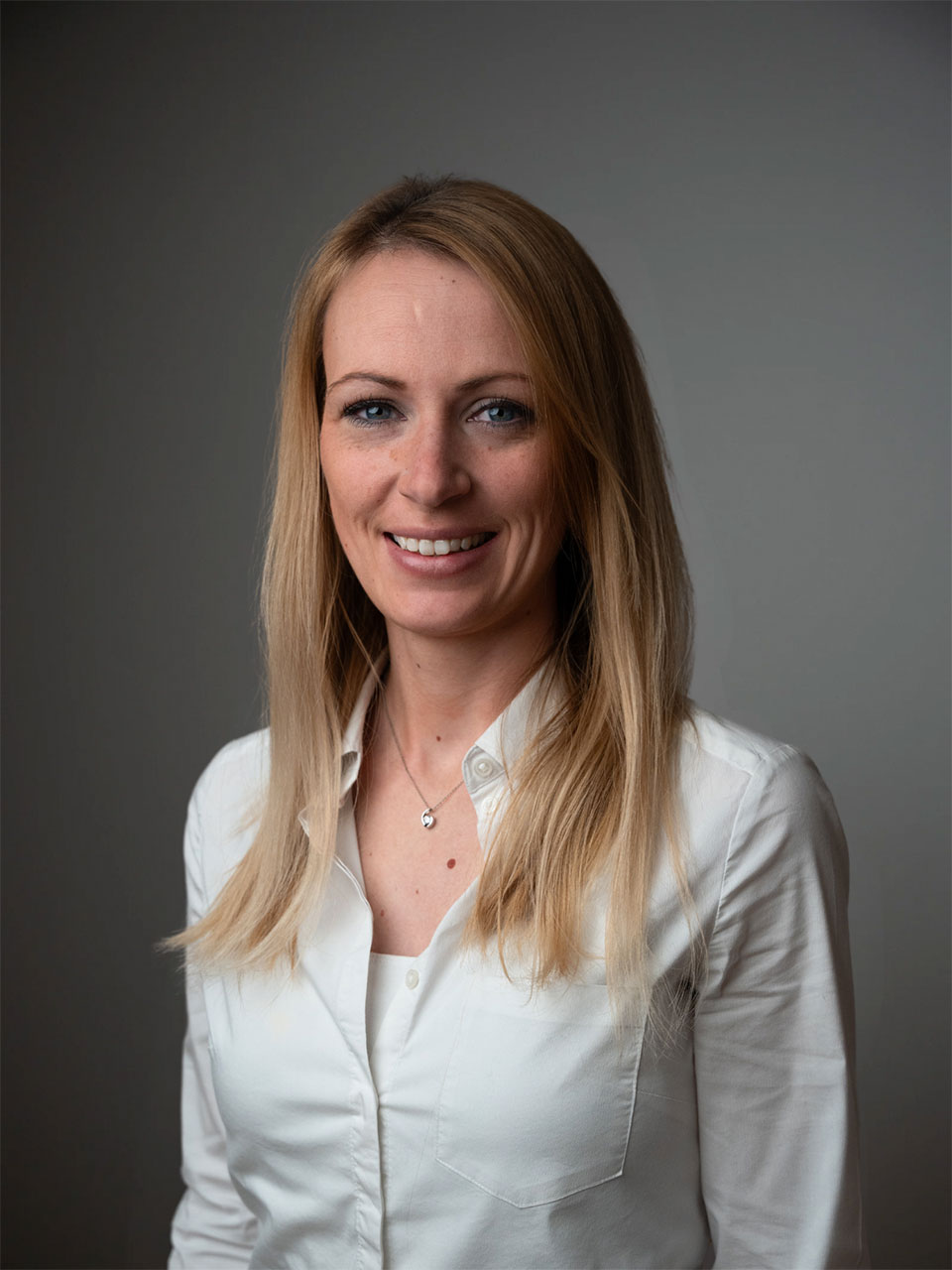 Denise Braun - Assistenz der Geschäftsführung Wolf Real Estate GmbH